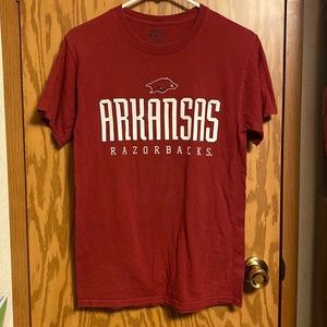 -NWOT- Men’s Size Small Arkansas Razorbacks Shirt